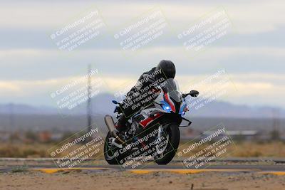 media/Jan-14-2023-SoCal Trackdays (Sat) [[497694156f]]/Turn 17 Exit (110pm)/